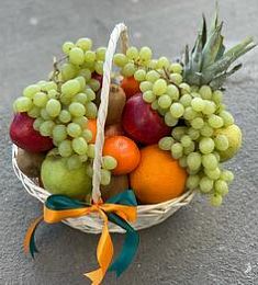 Подарочная корзина №17 с фруктами