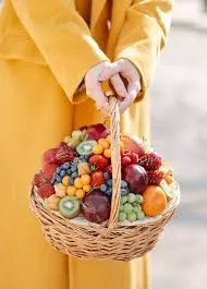 Подарочная корзина №27 с фруктами