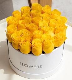 25 желтых роз в коробке