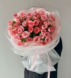 Букет "Элегантный флер" из 9 пионовидных спрей роз