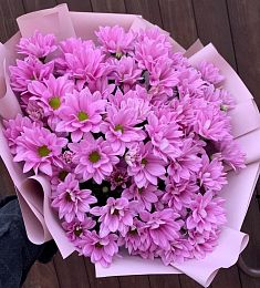 Букет из 9 ярких розовых кустовых хризантем