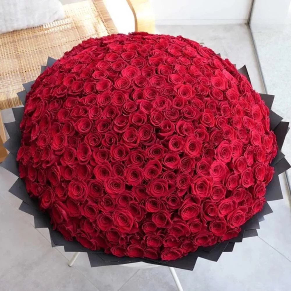 Большой букет роз (365 шт)